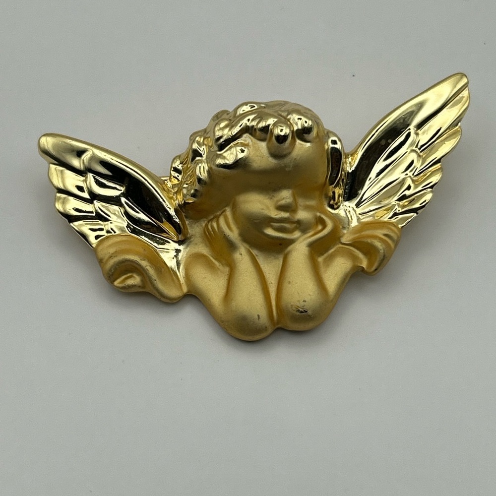 Vintage Goldtone Cherub Brooch